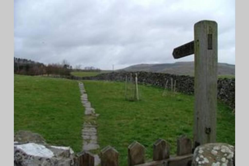 5 Star Cottage On The Green With Log Burner - Dog Friendly Austwick Exterior foto